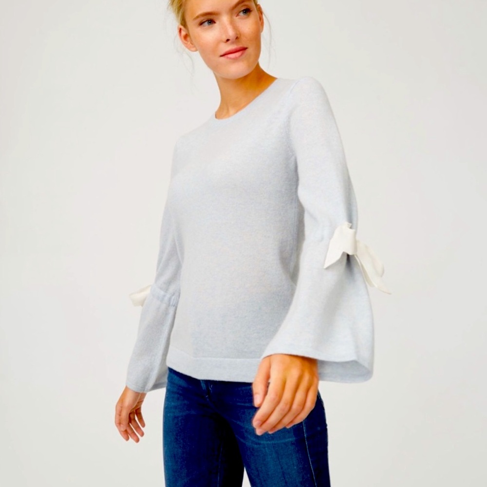 CLUB MONACO CASHMERE BLUE SWEATER